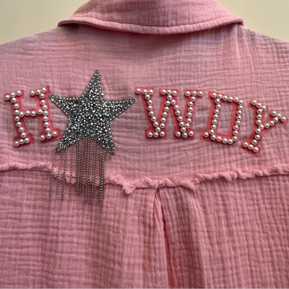 Fantastic Fawn Howdy Button Up Collared Shirt